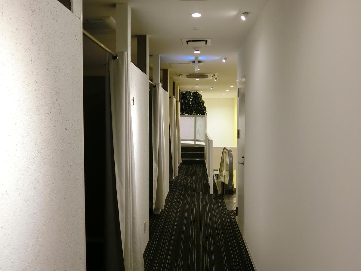 Capsule Hotel Valie Ebisucho Osaka Exterior photo